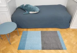Tica Copenhagen - Smudsmåtte - Stripes Horizon - Blå/Steelgrey - 90x200 cm