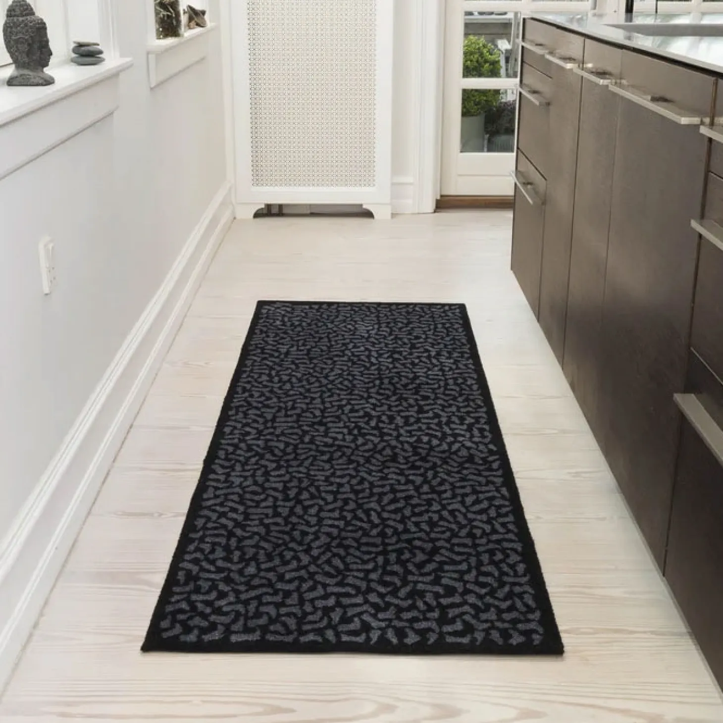 Tica Copenhagen - Smudsmåtte - Footwear - Sort/grå - 67x200 cm