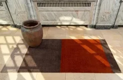 Tica Copenhagen - Smudsmåtte - Stripes Horizon - Sand/Brun/Terracota - 90x200 cm