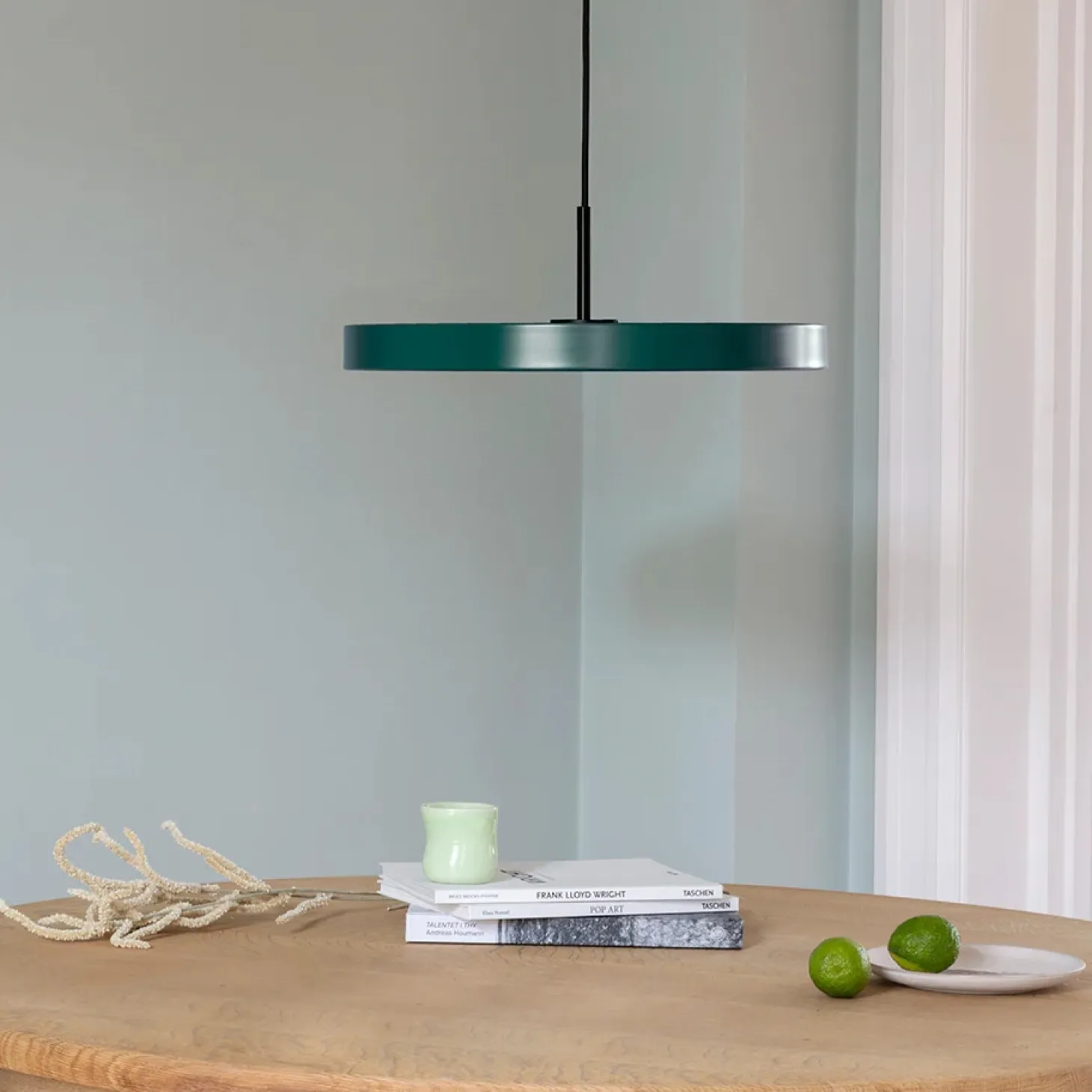 Umage - Pendel m/ messingtop - Asteria - Forest green - Medium Ø43 cm