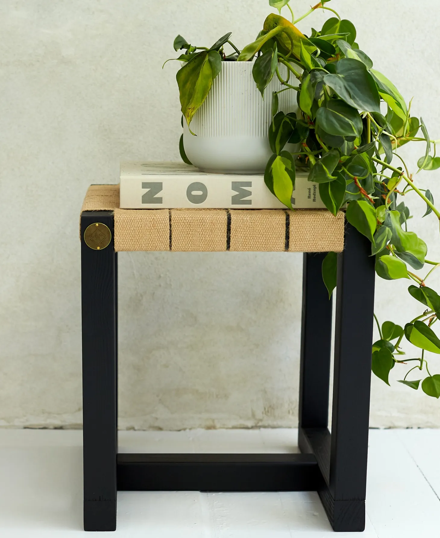 Wecycle Furniture - Skammel - Sort