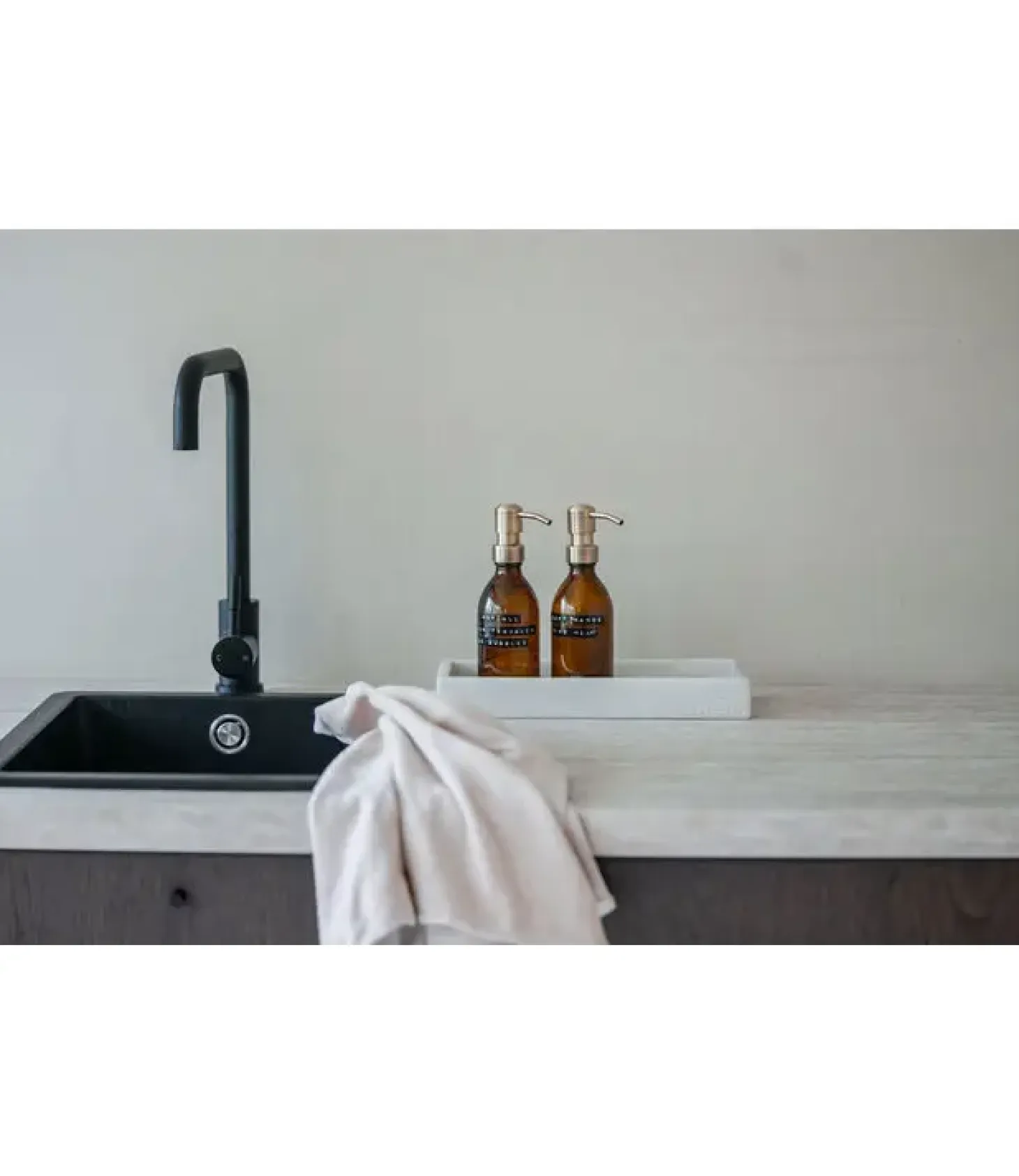 WELLmark - bakke i marmor - hvid